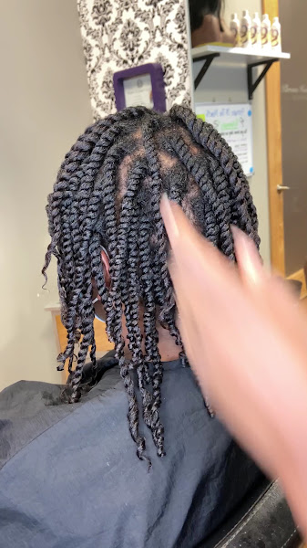 Khroma Hair Studio 2
