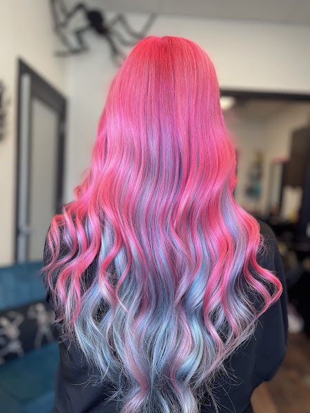 Nallely Gamboa - Pearland Hairstylist 3