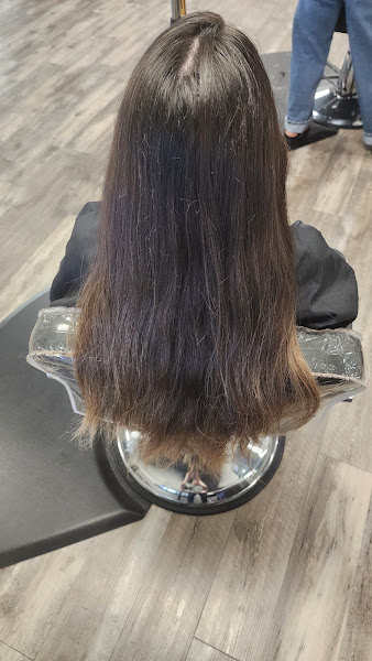 HeadWaves Salon 2