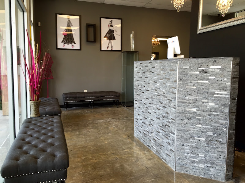 Q Harris Salon 2