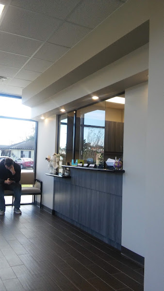 WAlk-in Clinic-Vi Nguyen MD 2
