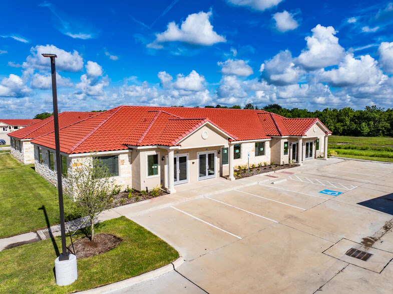Pearland Compounding Center 3