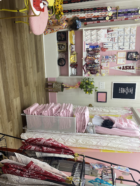 And a little Hope Boutique 3