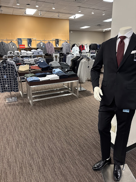 Men's Wearhouse 4