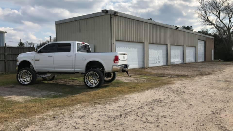 Manvel Auto Care 3