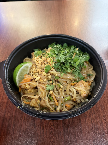 Banh Shop, Terminal D 2
