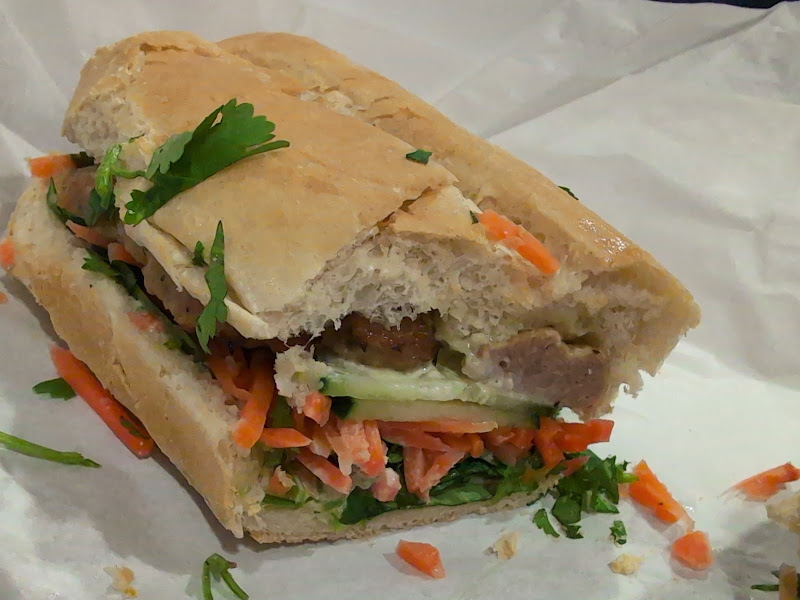 Banh Shop, Terminal D 3