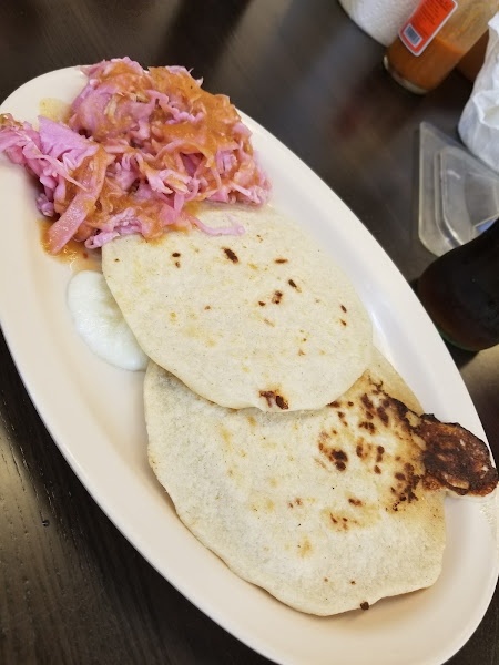 Medrano's Bakery & Salvadoran Food 3