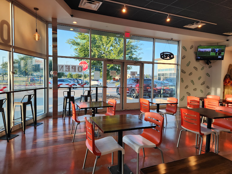 Maui Fresh Grill - Poke Bowl Restaurant 5