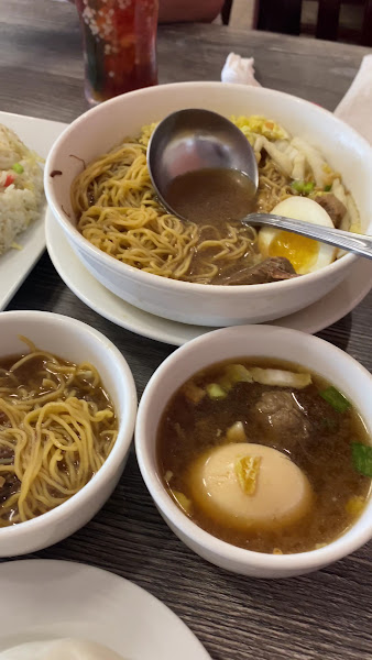 Inihaw Avenue Filipino Kitchen 2