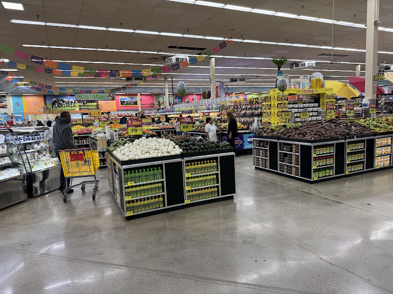 El Rancho Supermercado 4