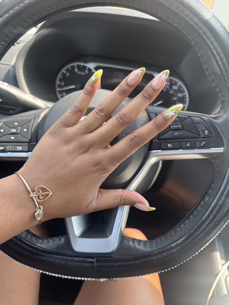 Nail Lounge at Las Colinas 5