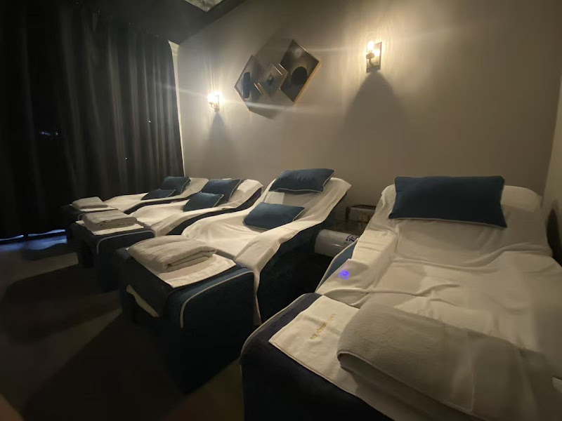 unwind massage spa 2