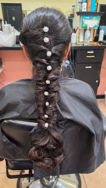 Shahnaz salon Irving 4