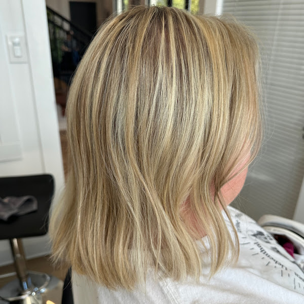 Rey’s Hair Salon at ELEVATE SALON STUDIOS