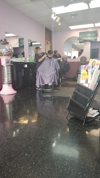 Dalila's Unisex Salon 4