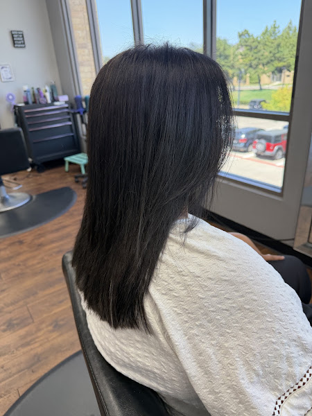 Phoebe Grey Salon 5