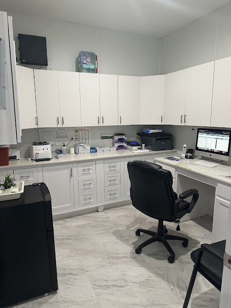 Clinica Hispana Irving 3
