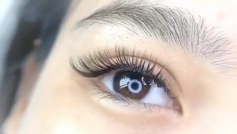 Hour Lashes (Clairemont) 2