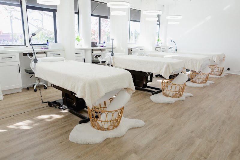 LASHBAR La Jolla | San Diego Eyelash Extensions & Keratin Lash Lift 3