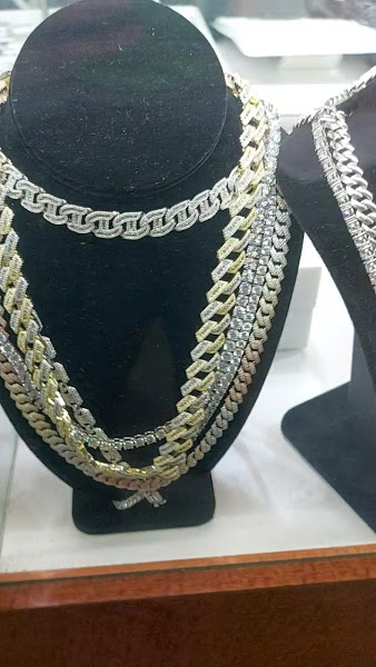 Gold & Diamond Jewelers 2