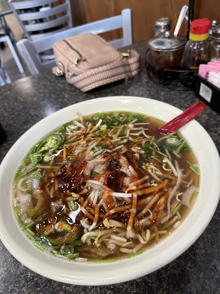 Yummy Pho & Grill 3