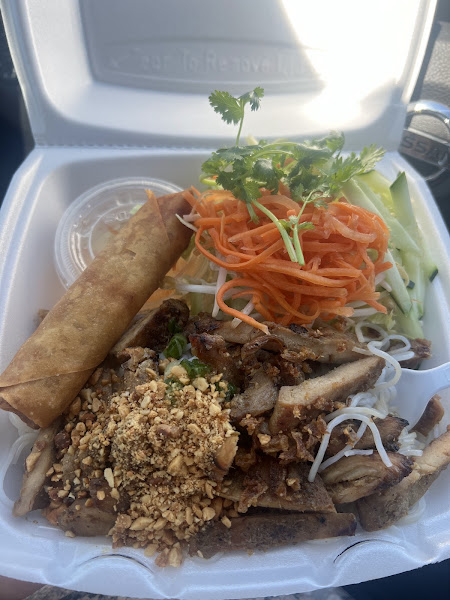 Yummy Pho & Banh Mi (New Location) 4