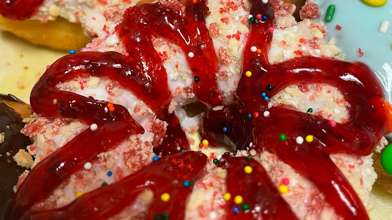 Robin’s Snowflake Donuts & Cafe 4