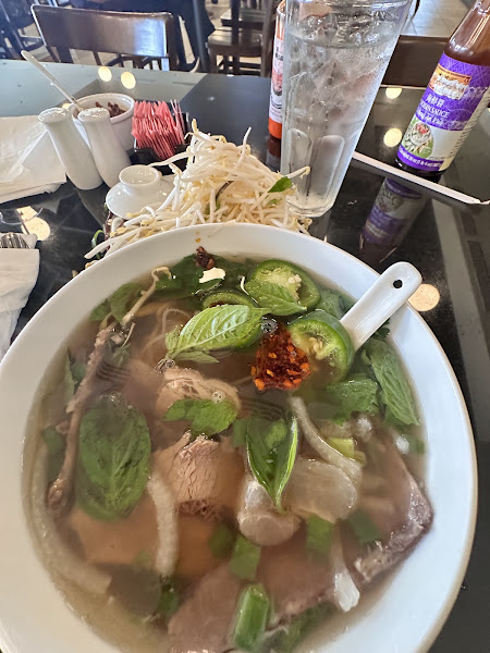 EAD Vietnamese Restaurant 5