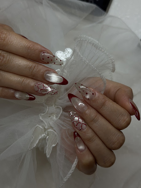 V Spa Nail 4