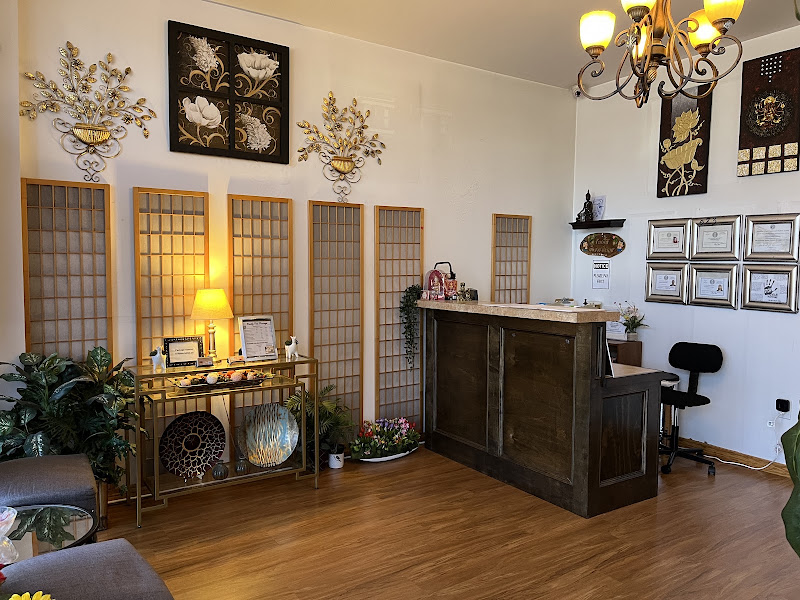 Family Thai Massage 3
