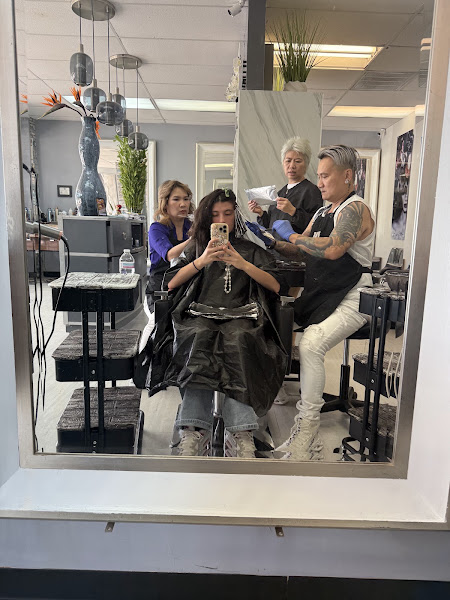 Vin Hair Studio 4