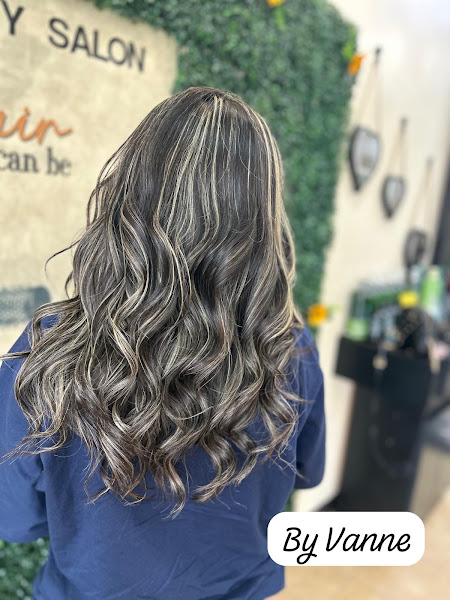 Spring beauty salon & barbershop 5