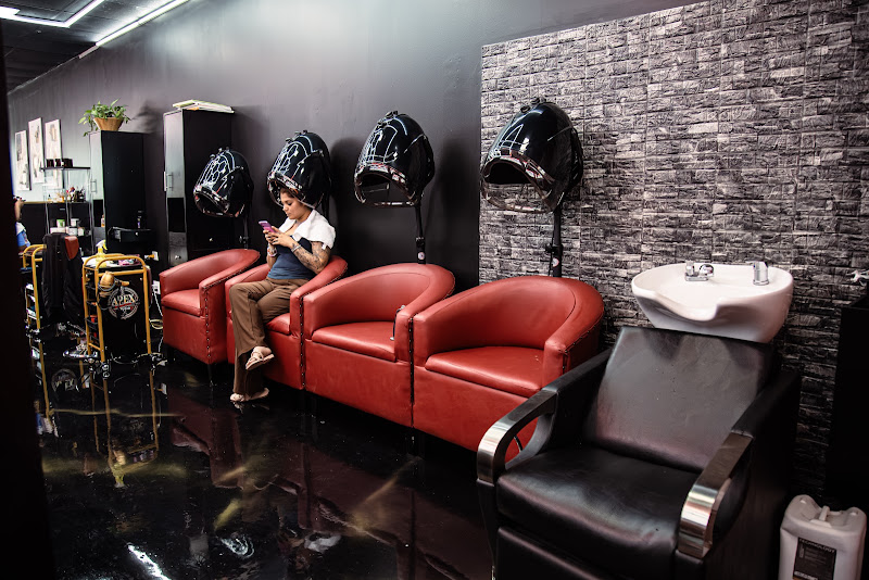 Dominguez Barbershop 5