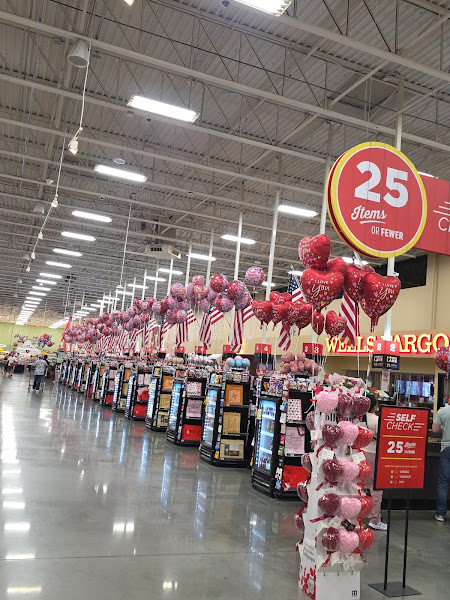 H-E-B 4