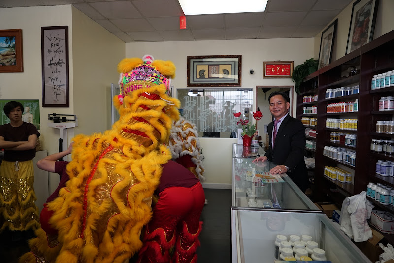 American Chinese Natural Herbs- Master Nhat Nguyen 3