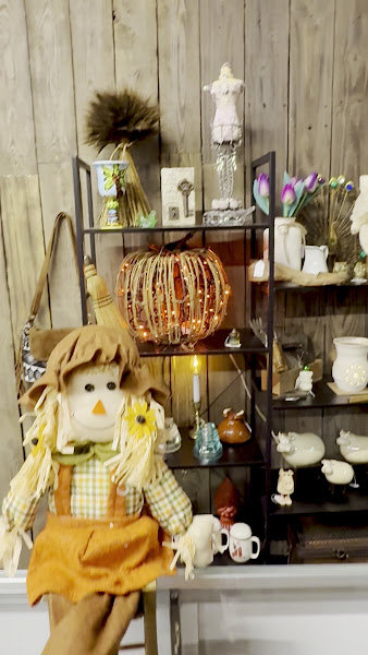 Alida's Closet Boutique 3