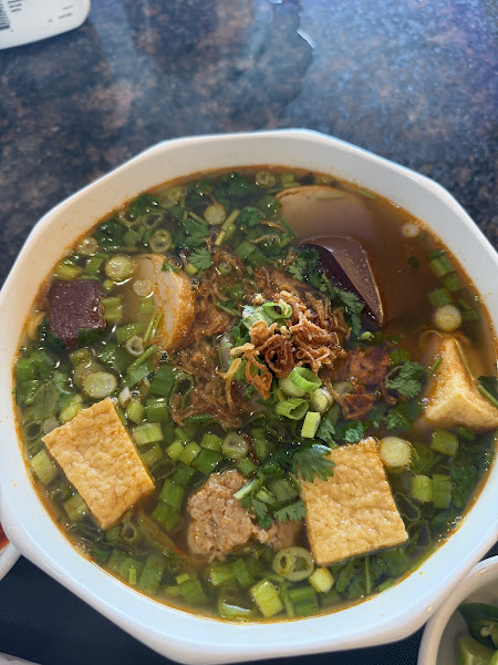 Anh Hai's Noodle House 4