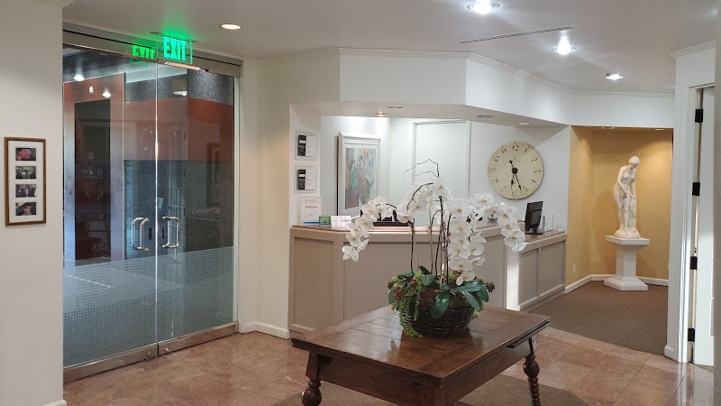 Belladerma Cosmetic Surgery & Skin Care Center 3
