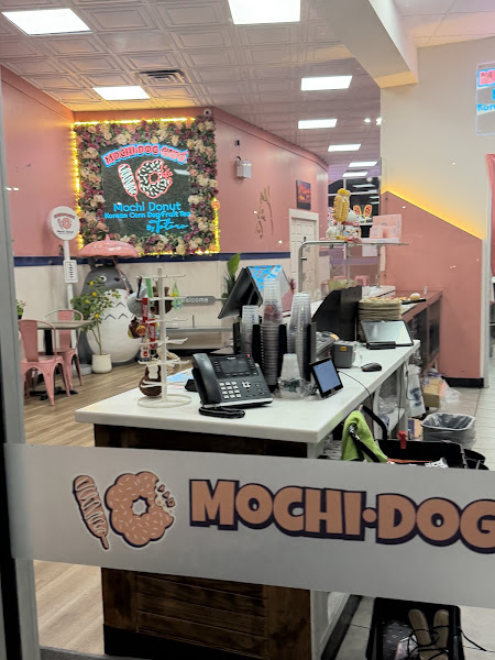 Mochi Dog Cafe 4