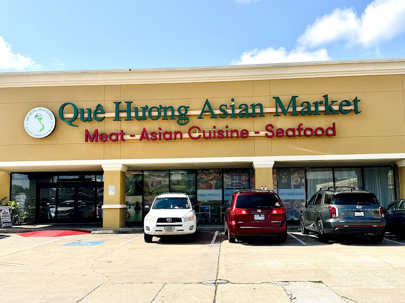 Que Huong Asian Market 4