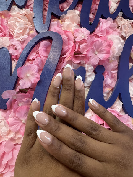 American One Nails 4