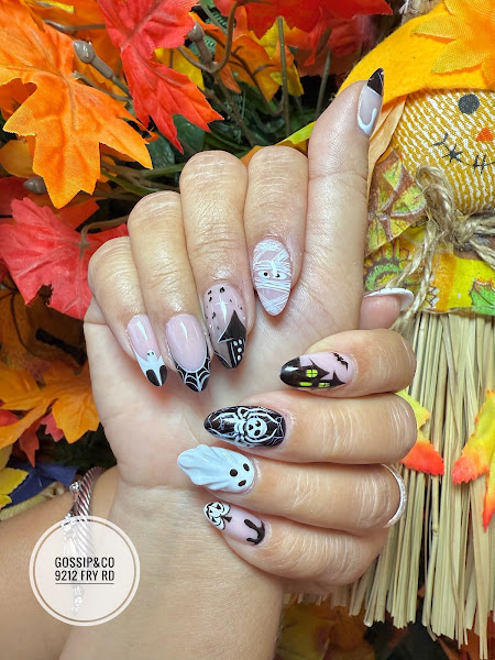 Gossip & Co. Nail Spa 4
