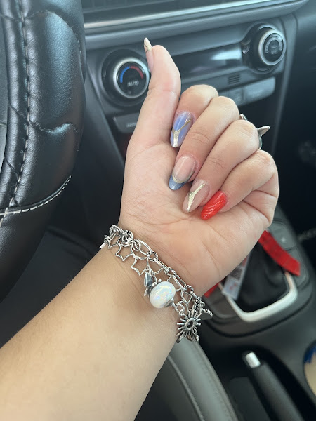vega nails 4