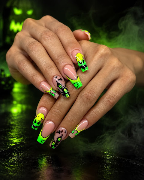 Milano Nail Spa Elyson