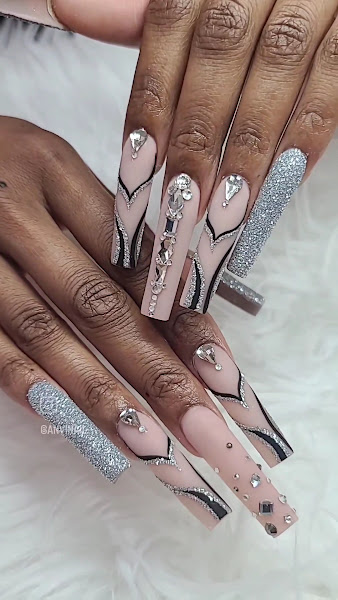 Anvi Nails 2