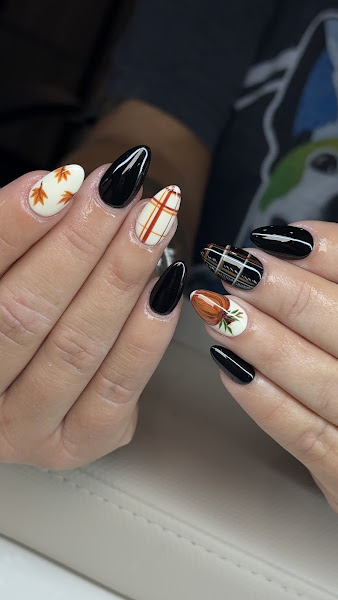 Bling Nail & Spa 2