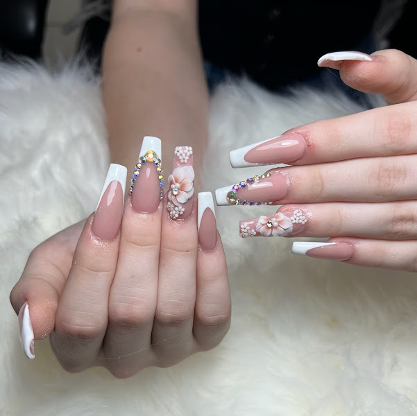 M&J Nails Bar