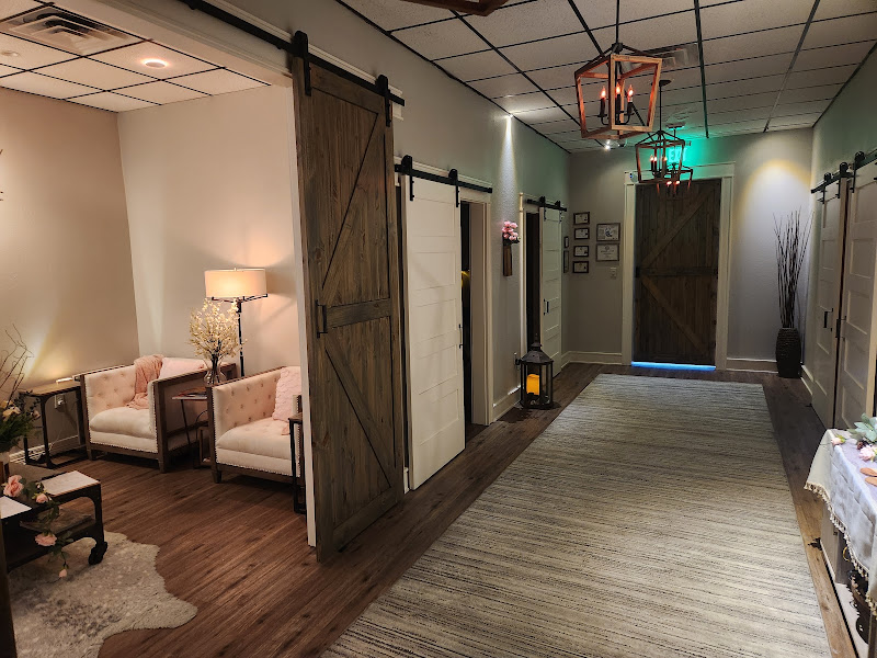 The Luxurious Massage and Spa 5