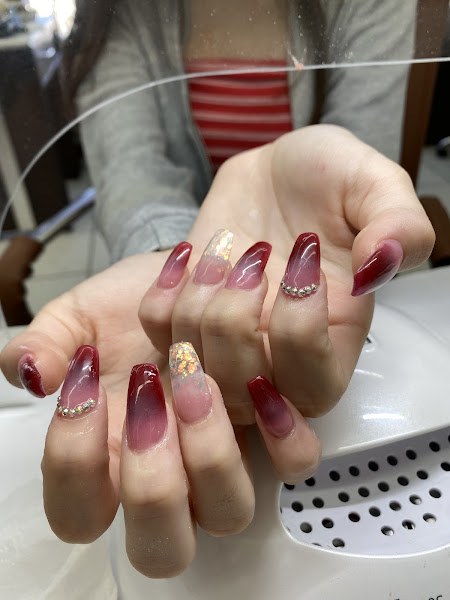 Hair & Nails Today 1